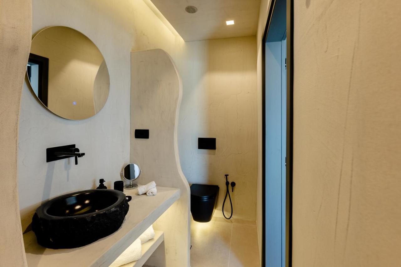 Lackos Luxury Suites Imerovígli Extérieur photo