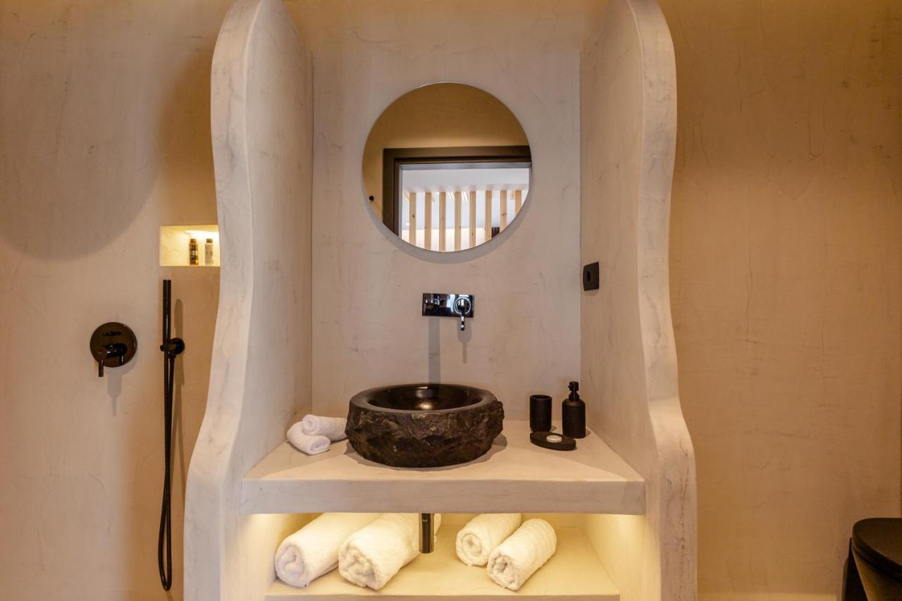 Lackos Luxury Suites Imerovígli Extérieur photo